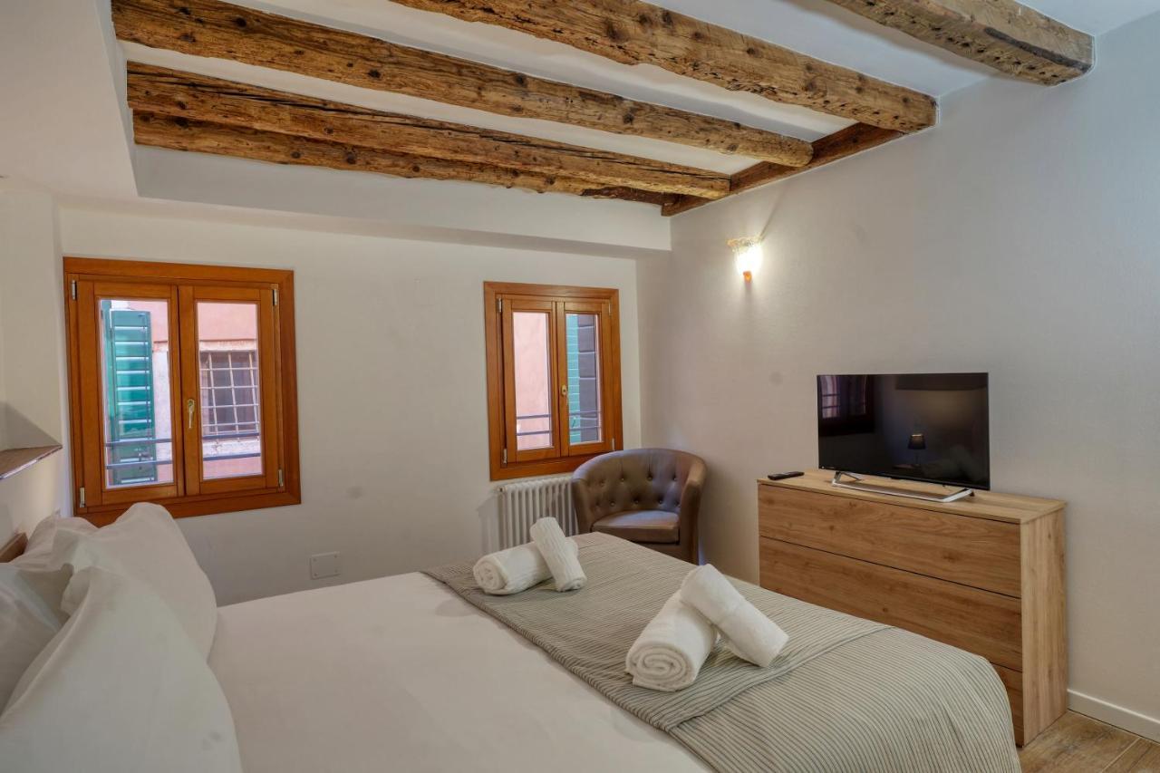 Ecco Suites Apartments Venedig Exteriör bild