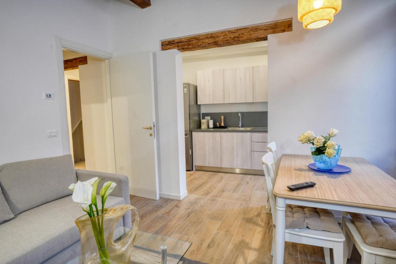 Ecco Suites Apartments Venedig Exteriör bild