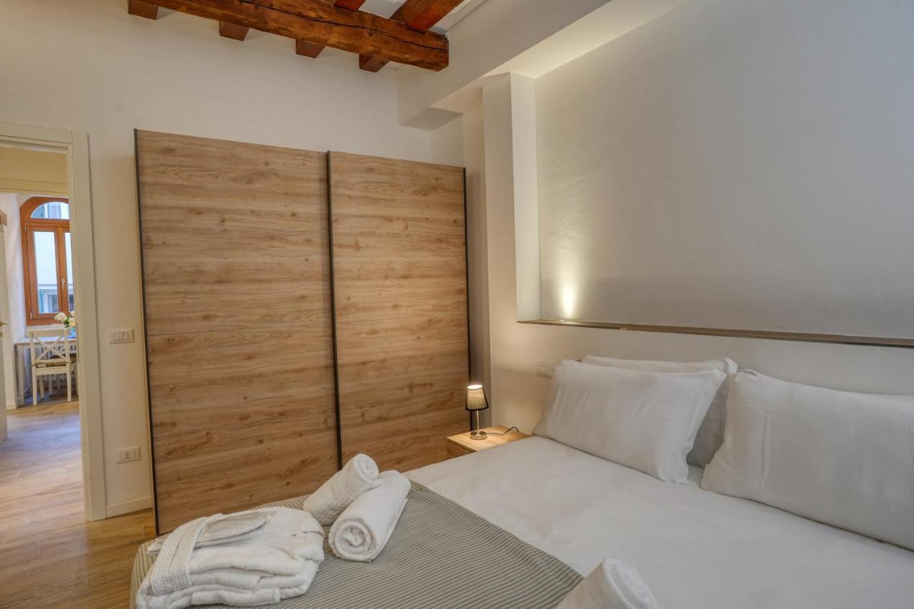 Ecco Suites Apartments Venedig Exteriör bild